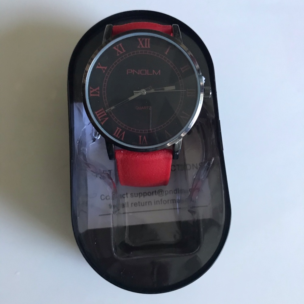 PNDLM Red and Black Watch w Adjustable Strap VTG